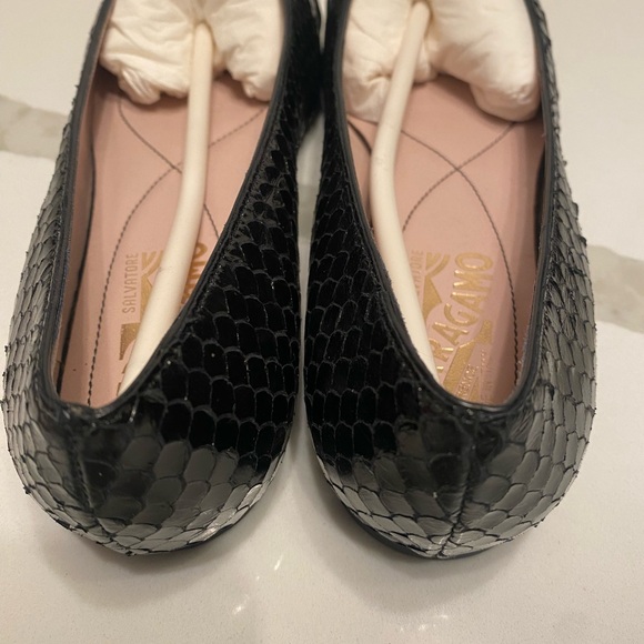 Salvatore Ferragamo shoes with box - Picture 3 of 6